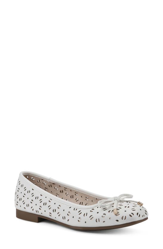 Cliffs By White Mountain Bessa Square Toe Flat In White/ Burnished/ Smooth