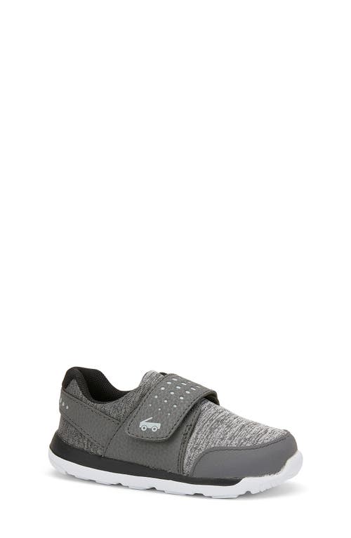 See Kai Run Ryder Sneaker in Gray at Nordstrom, Size 6 M