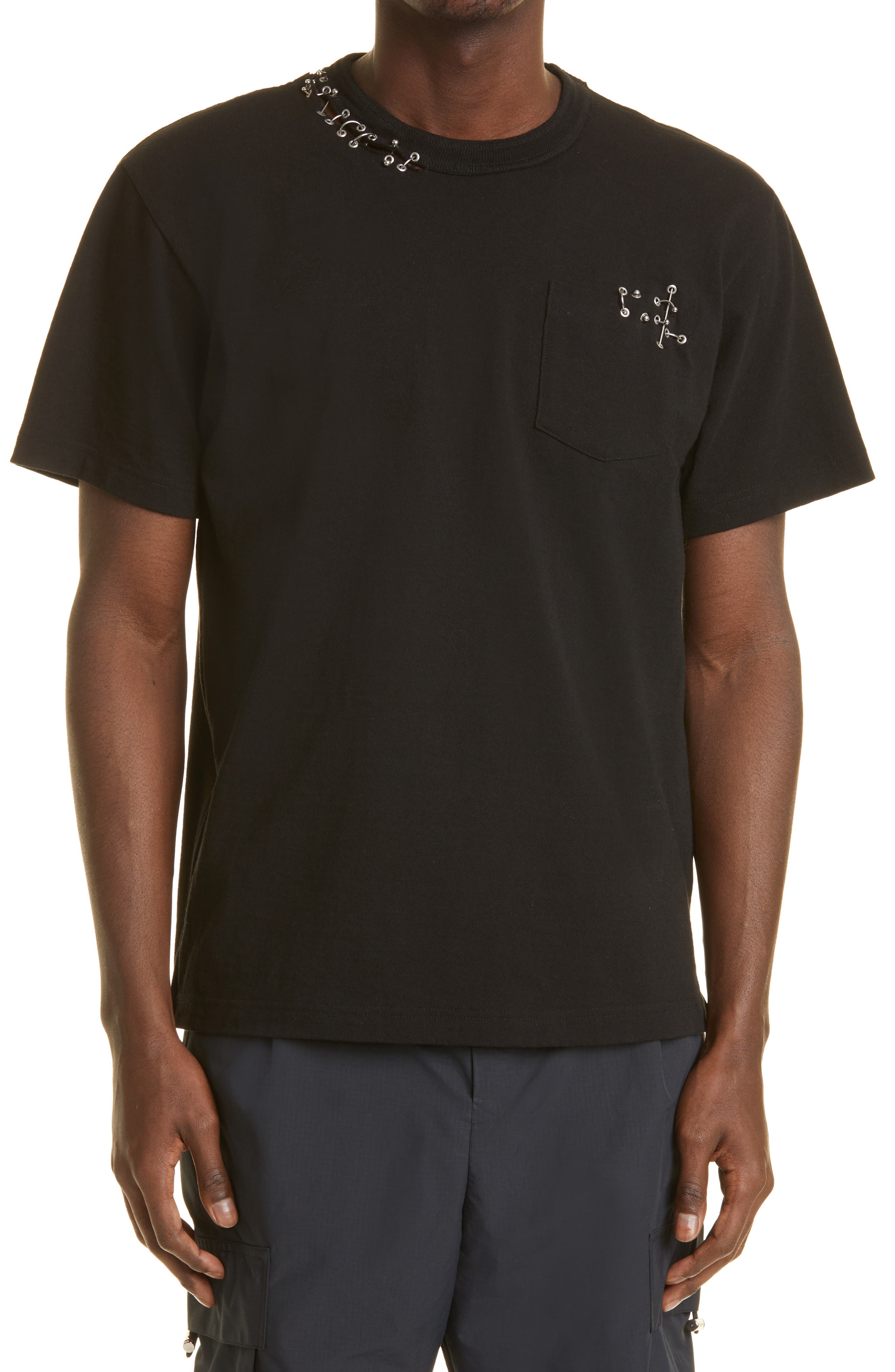 Sacai Pierced Pocket T-Shirt in Black at Nordstrom, Size 3