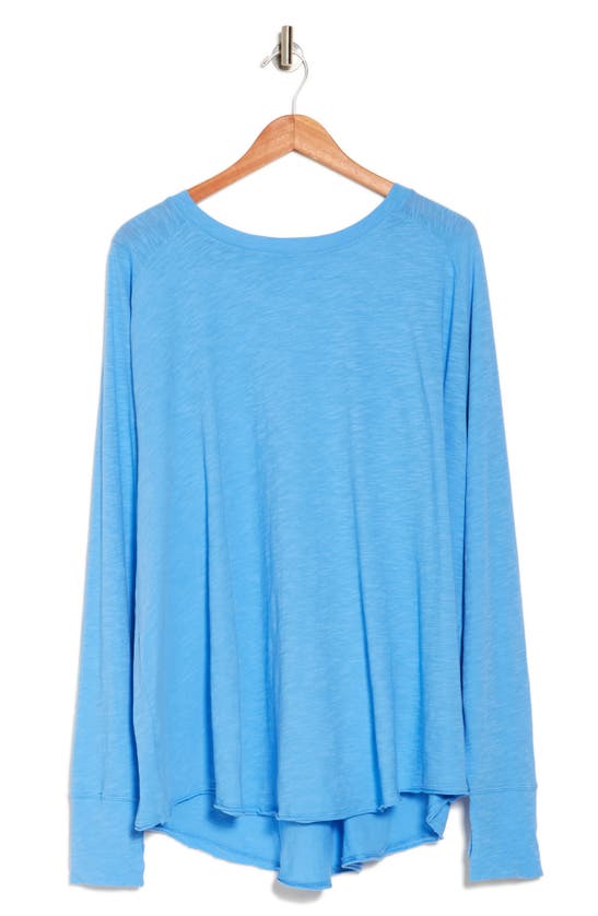 Shop Zella Relaxed Washed Cotton Long Sleeve T-shirt In Blue Lapis