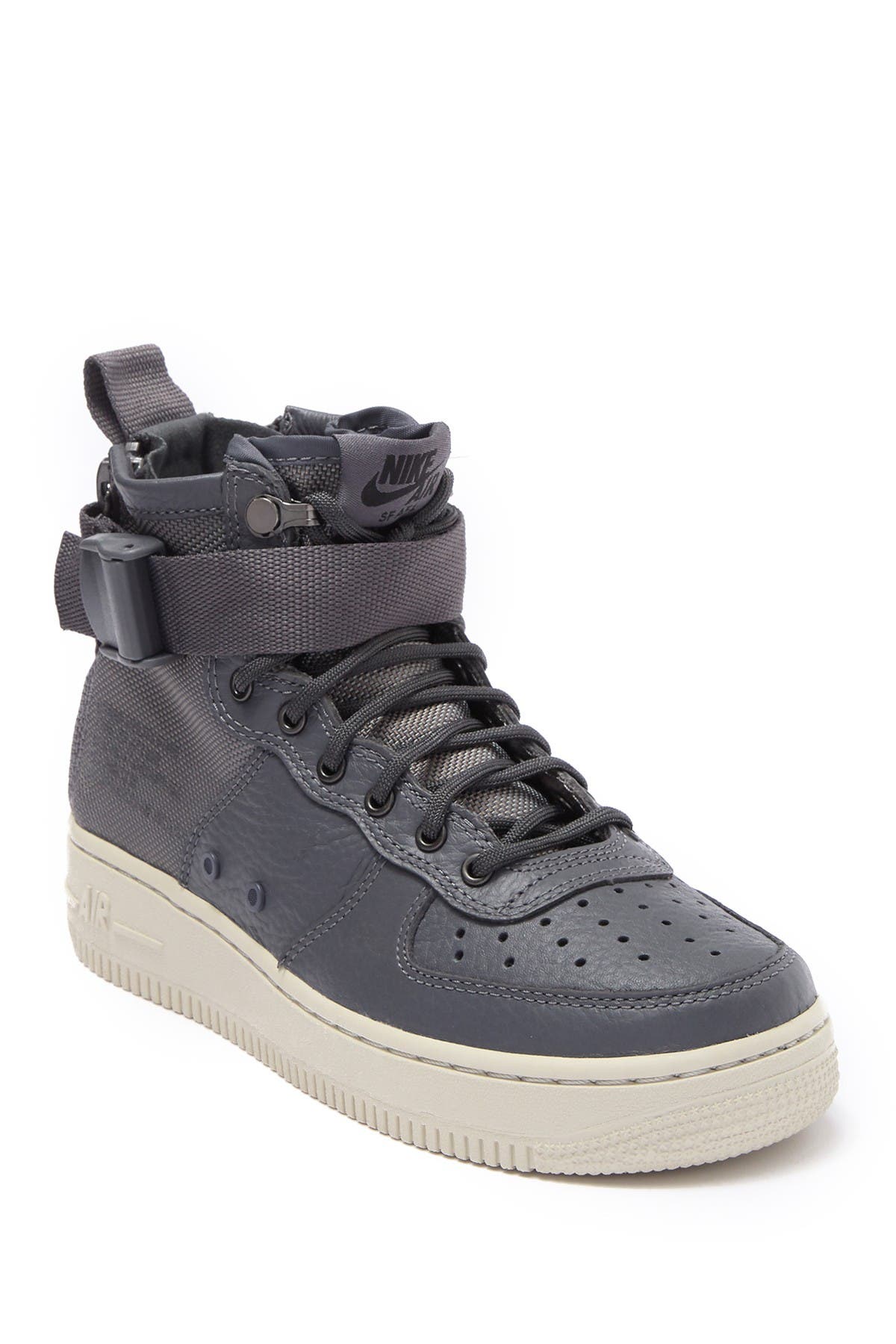 men's sf af1 mid basketball shoe