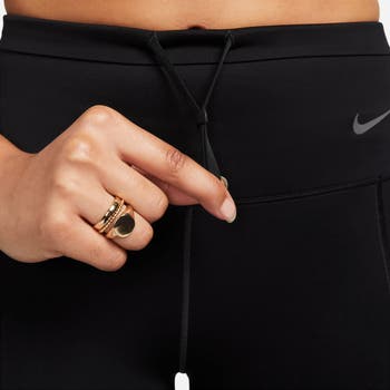 Nike Go Women's Firm-Support High-Waisted Capri Leggings with Pockets.