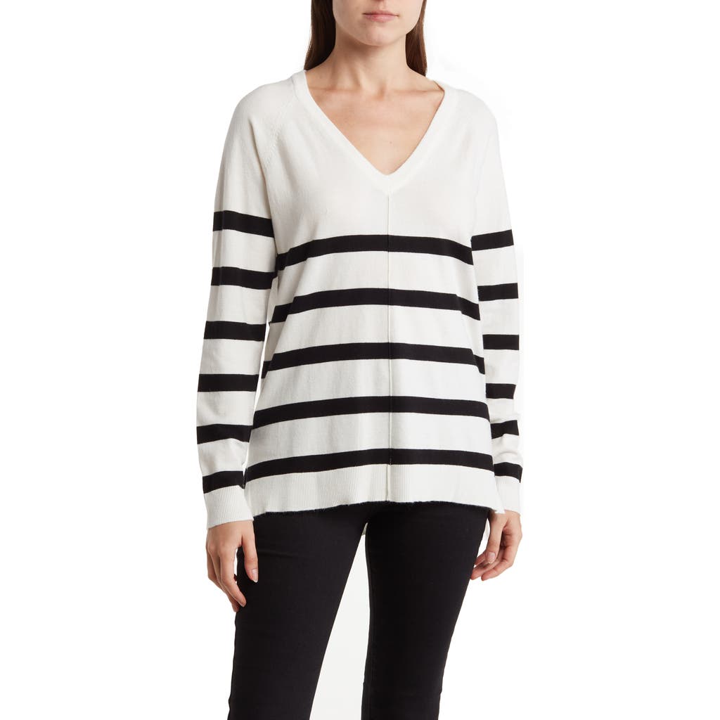 Bobeau Stripe V-neck Pullover Sweater In White