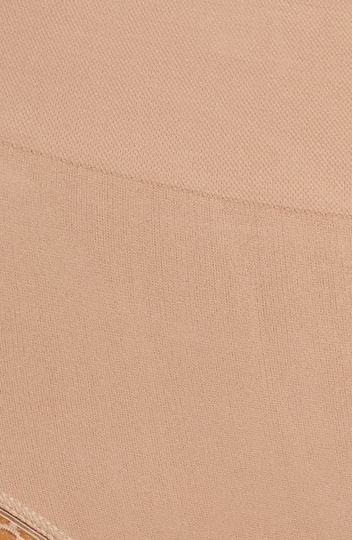 Wacoal Feeling Flexible Briefs In Roebuck