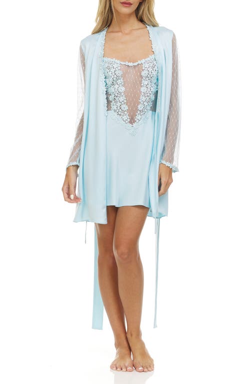 Showstopper Robe in Light Blue