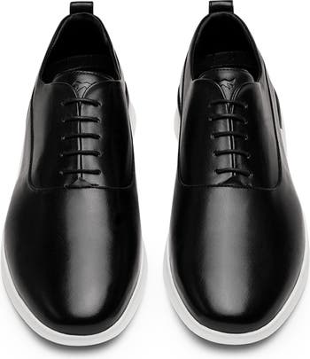 Wolf & Shepherd Crossover™ Longwing Plain Toe Oxford (Men)