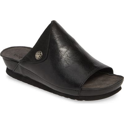 Bos. & Co. Pern Slide Sandal - Black