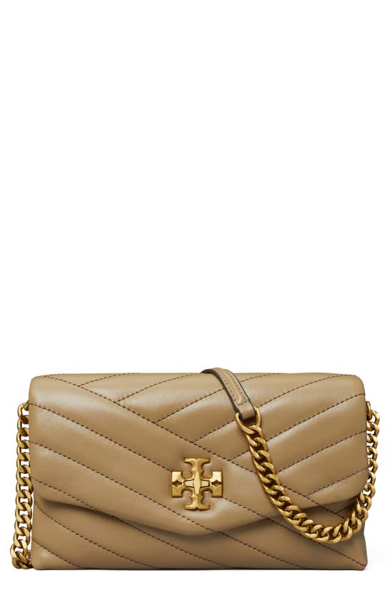 Tory Burch Kira Chevron Quilted Devon Sand Leather Chain Wallet in Natural