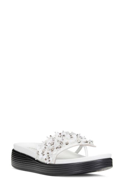 Donald Pliner Fifi Slide Sandal In White/ White Fabric