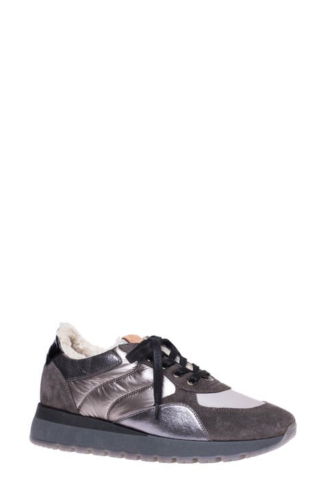 Adella Sneakers White Grey Leather  Comfortable White Grey Sneakers –  Dolce Vita