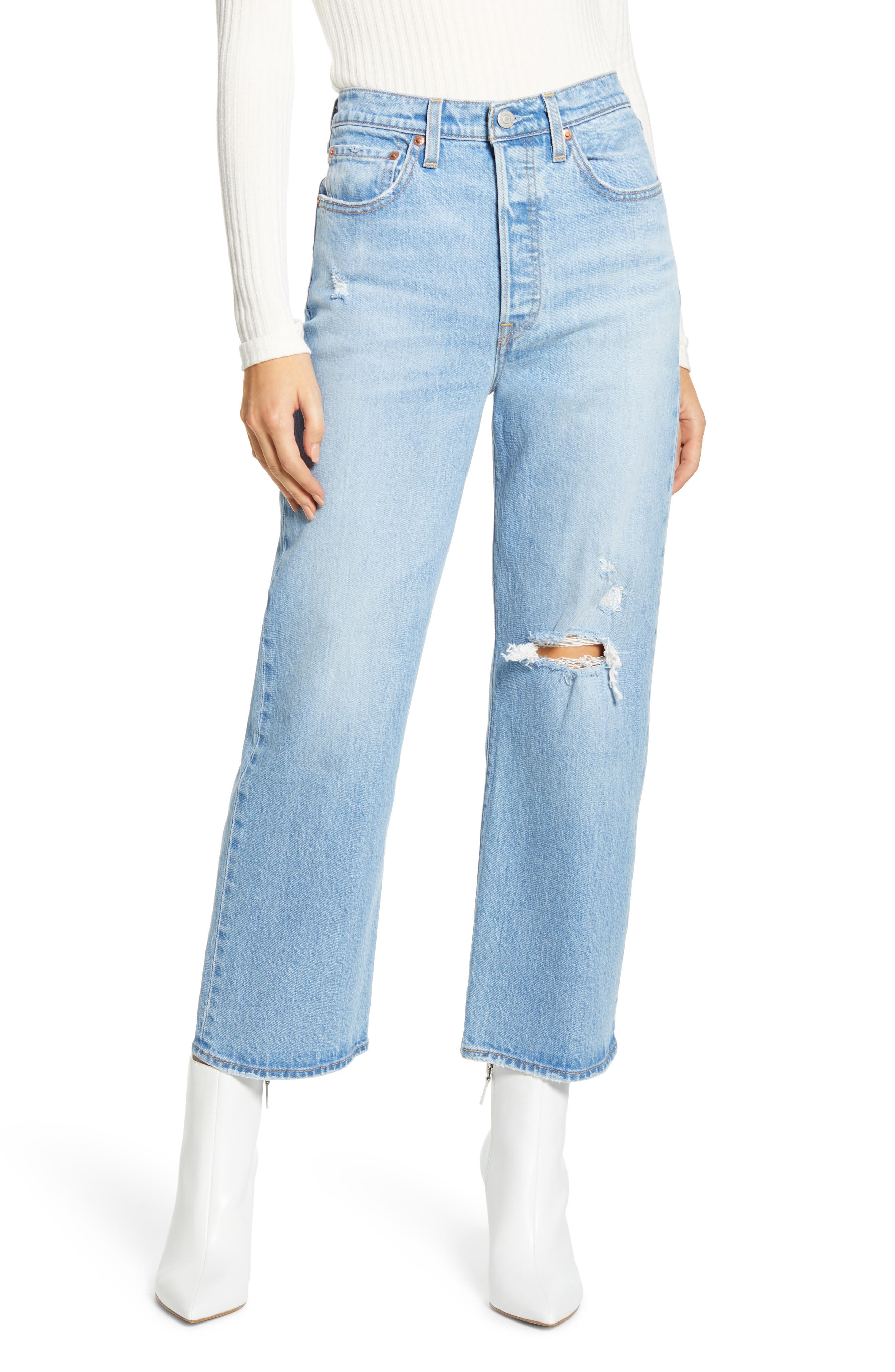 high waisted light wash levi jeans