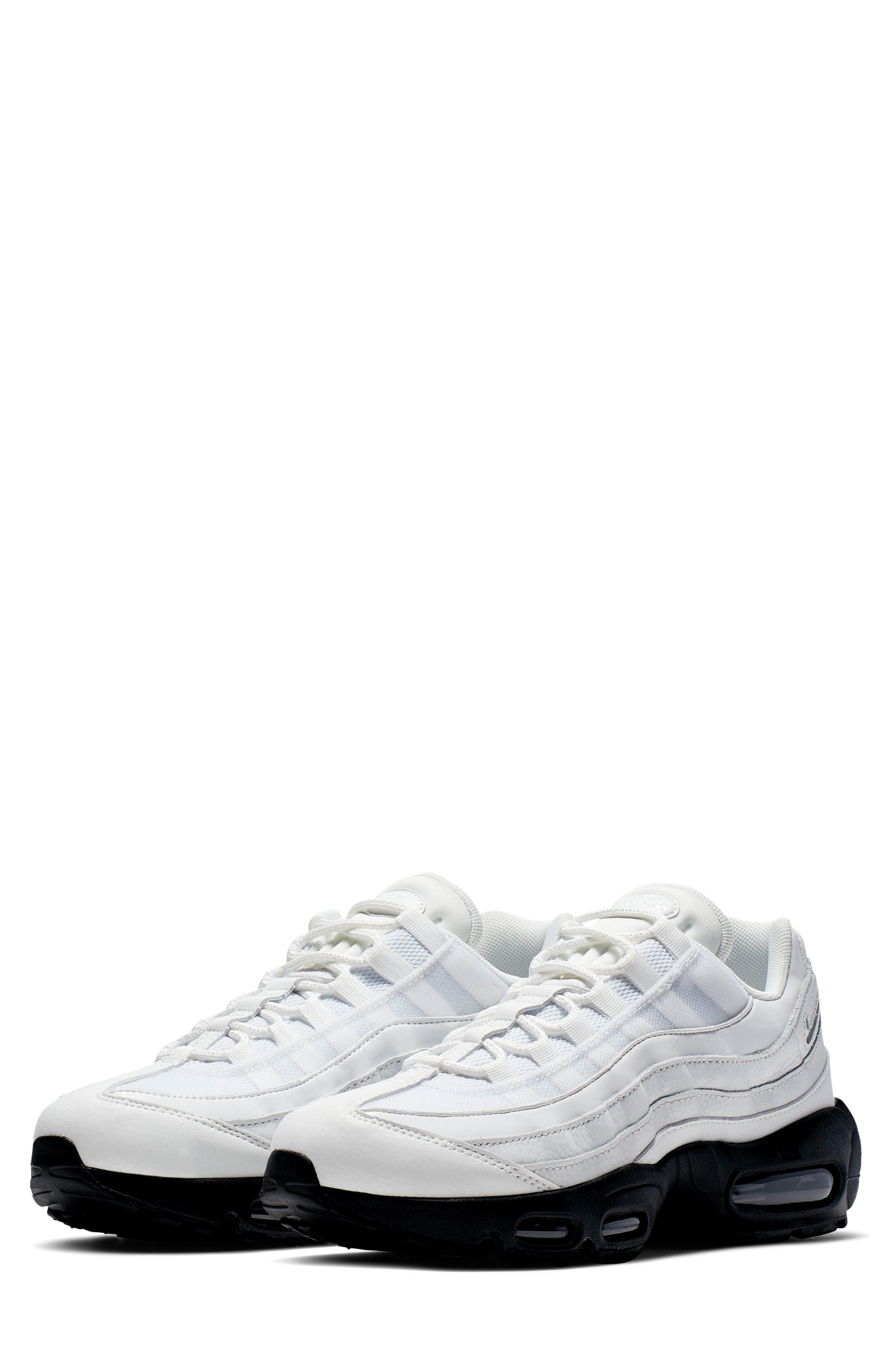 Nike Air Max 95 Se Running Shoe- White