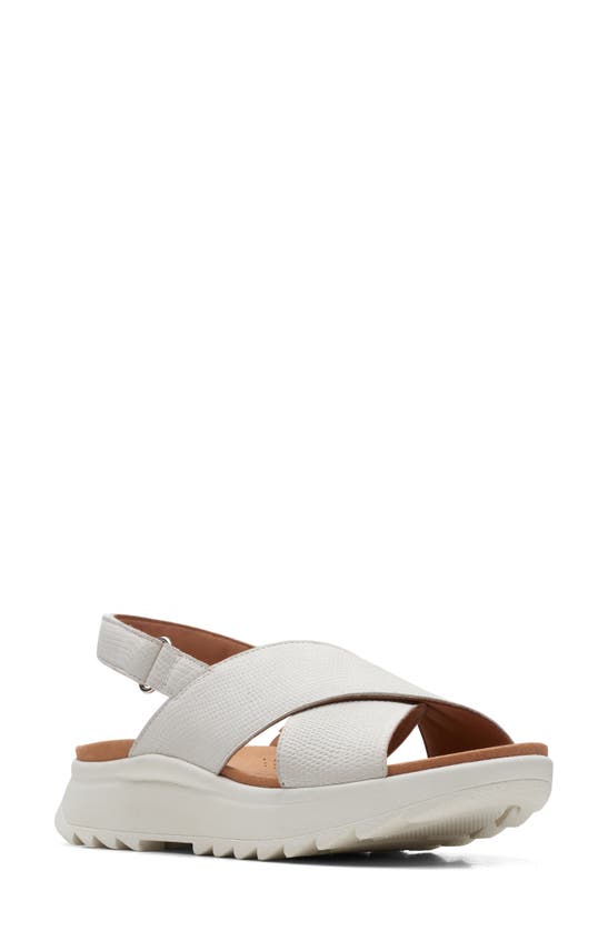 Clarks Dashlite Wish Platform Sandal In Off White Combo