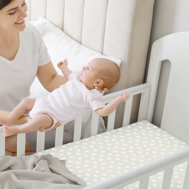 Keababies Soothe Fitted Mini Crib Sheet In Meadow