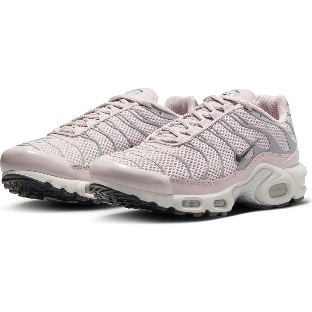 Nike Air Max Plus Sneaker In Platinum Violet/chrome/bone