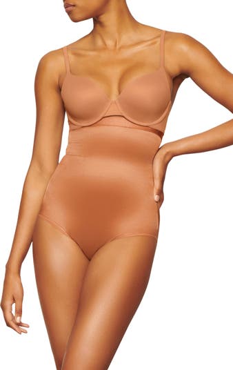 Track Barely There Open Bust Arm Shaper - Clay - 2X at Skims