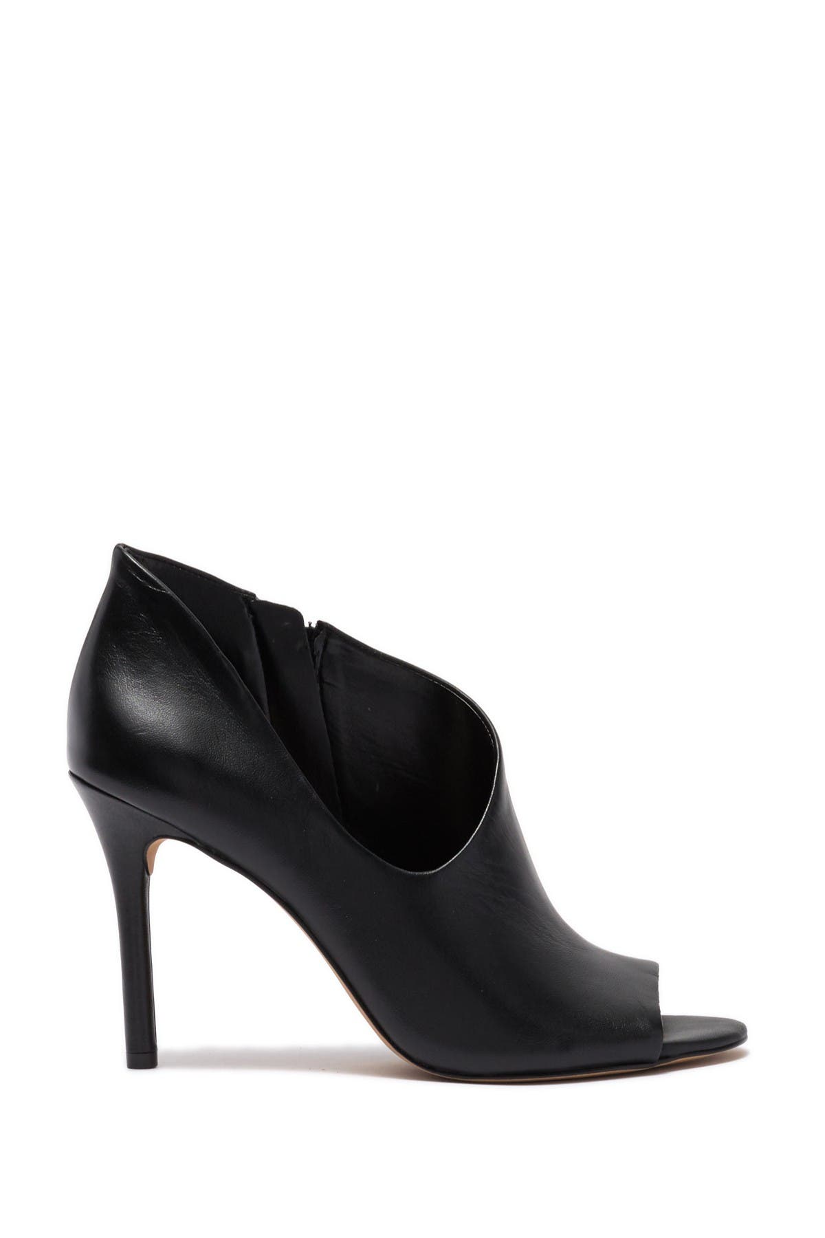 vince camuto careeta pump