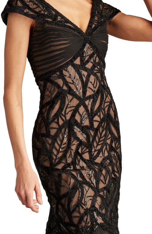 Tadashi Shoji Gown In Black/nude
