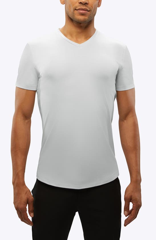 Cuts Ao V-neck Curved Hem Tee In Ice