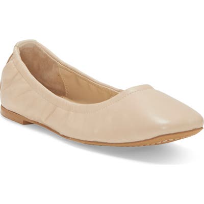 Vince Camuto Brindin Flat, Beige