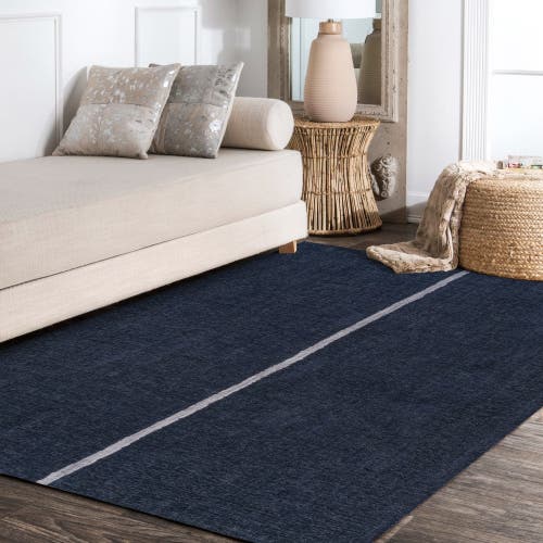 Jonathan Y Linja Solid Centre Stripe Machine-washable Area Rug In Navy/gray