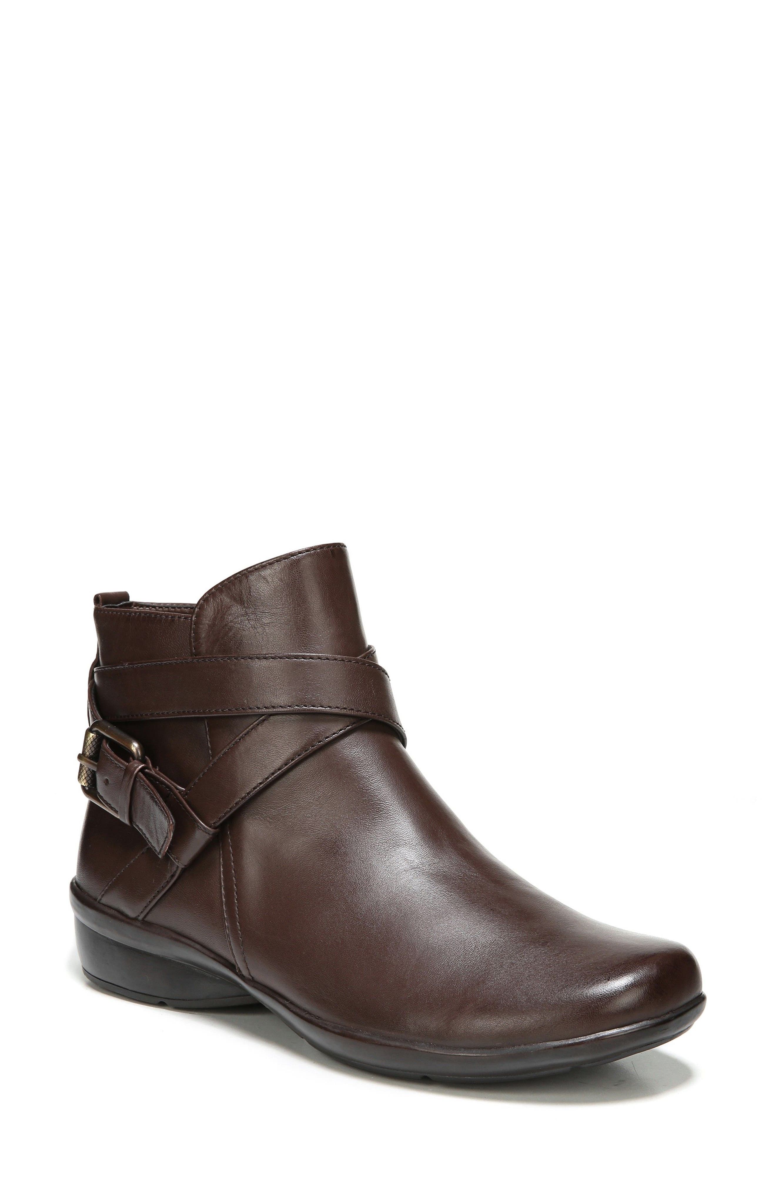 naturalizer cassandra leather ankle boots