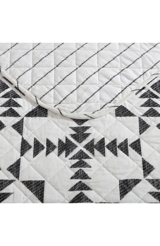 Eddie Bauer Arrowhead Cotton Quilt 3-piece Set In Carbon