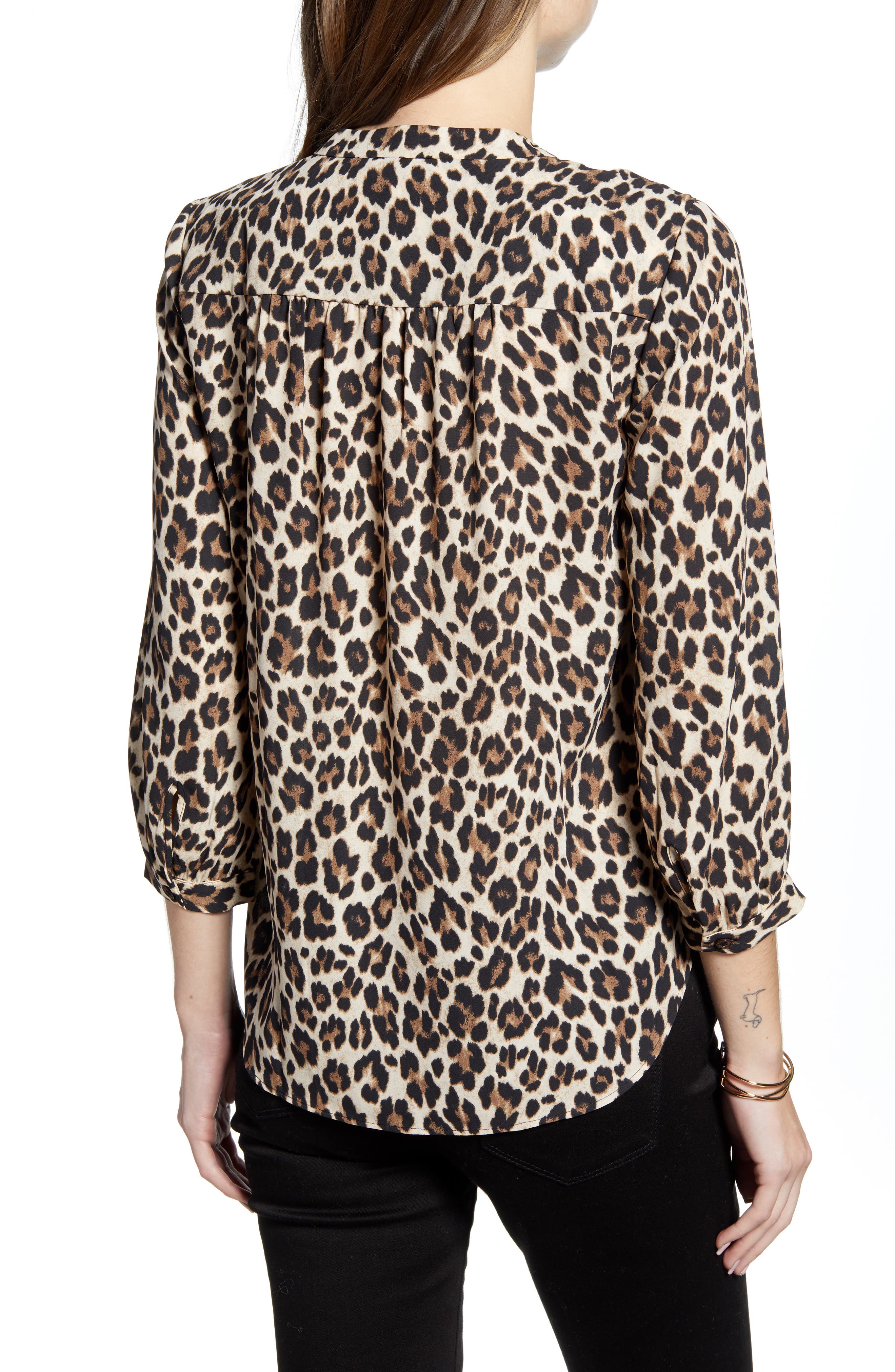 Vince Camuto Leopard V-Neck Top | Nordstrom