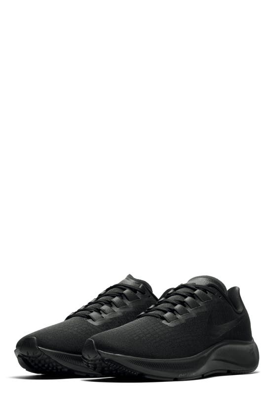 NIKE photo