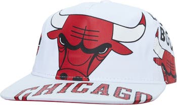 Men's Mitchell & Ness White Chicago Bulls Hardwood Classics in Your Face Deadstock Snapback Hat