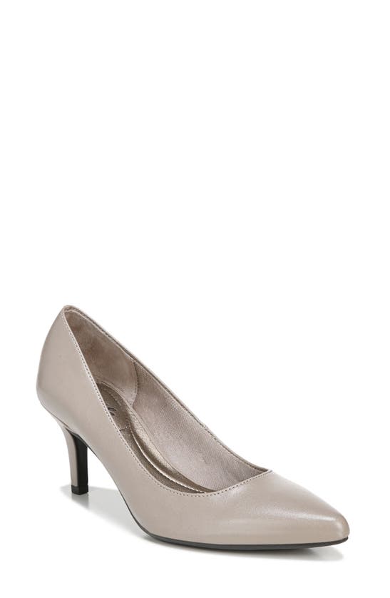 Lifestride Shoes Sevyn Pump In Stone Faux Leather
