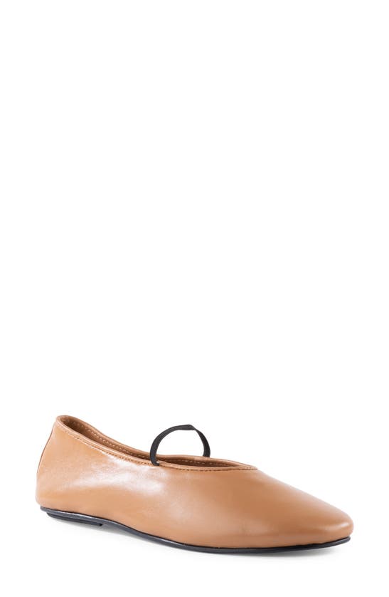 Seychelles Neon Moon Womens Solid Leather Ballet Flats In Tan