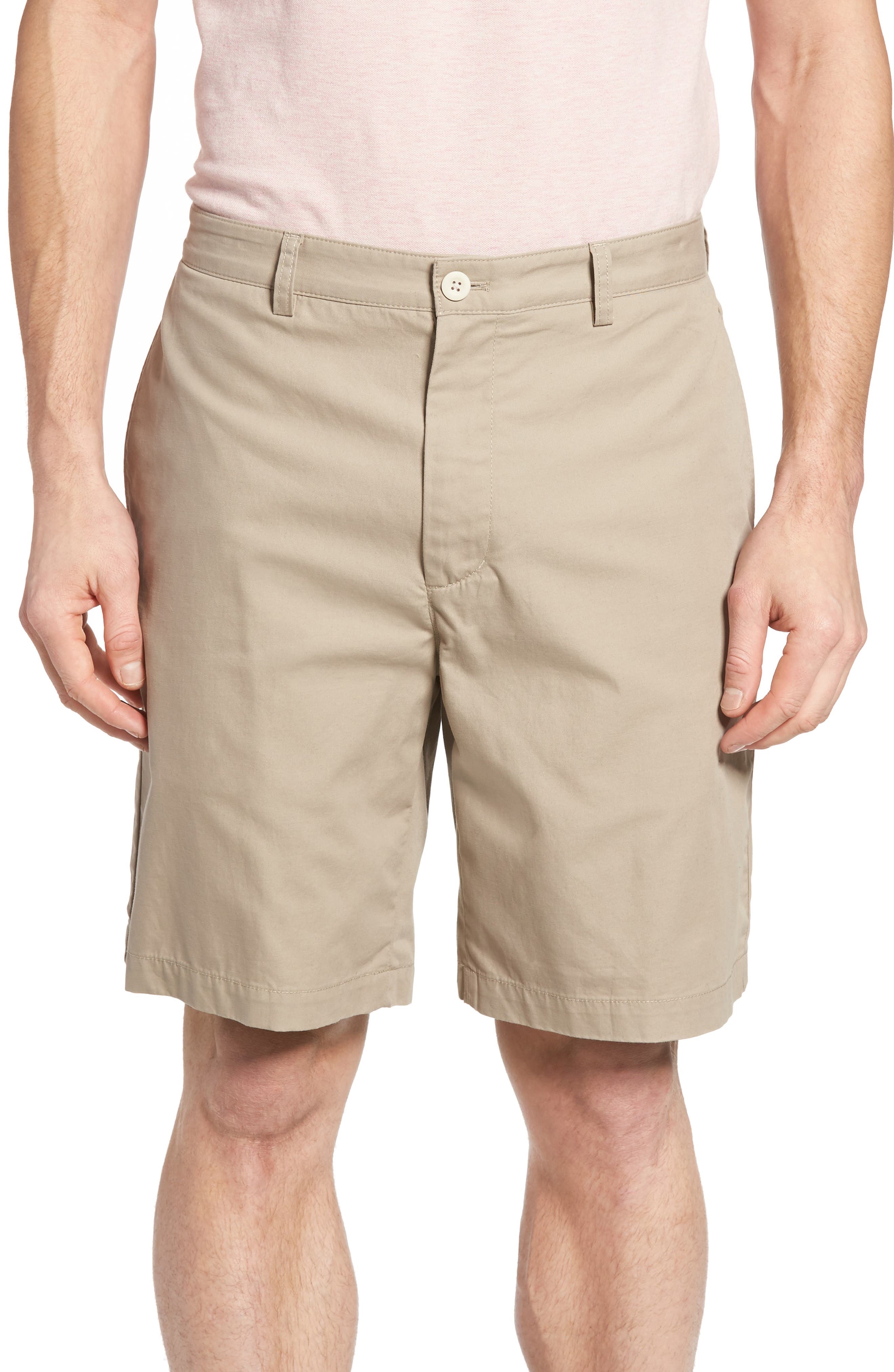 vineyard vines khaki shorts