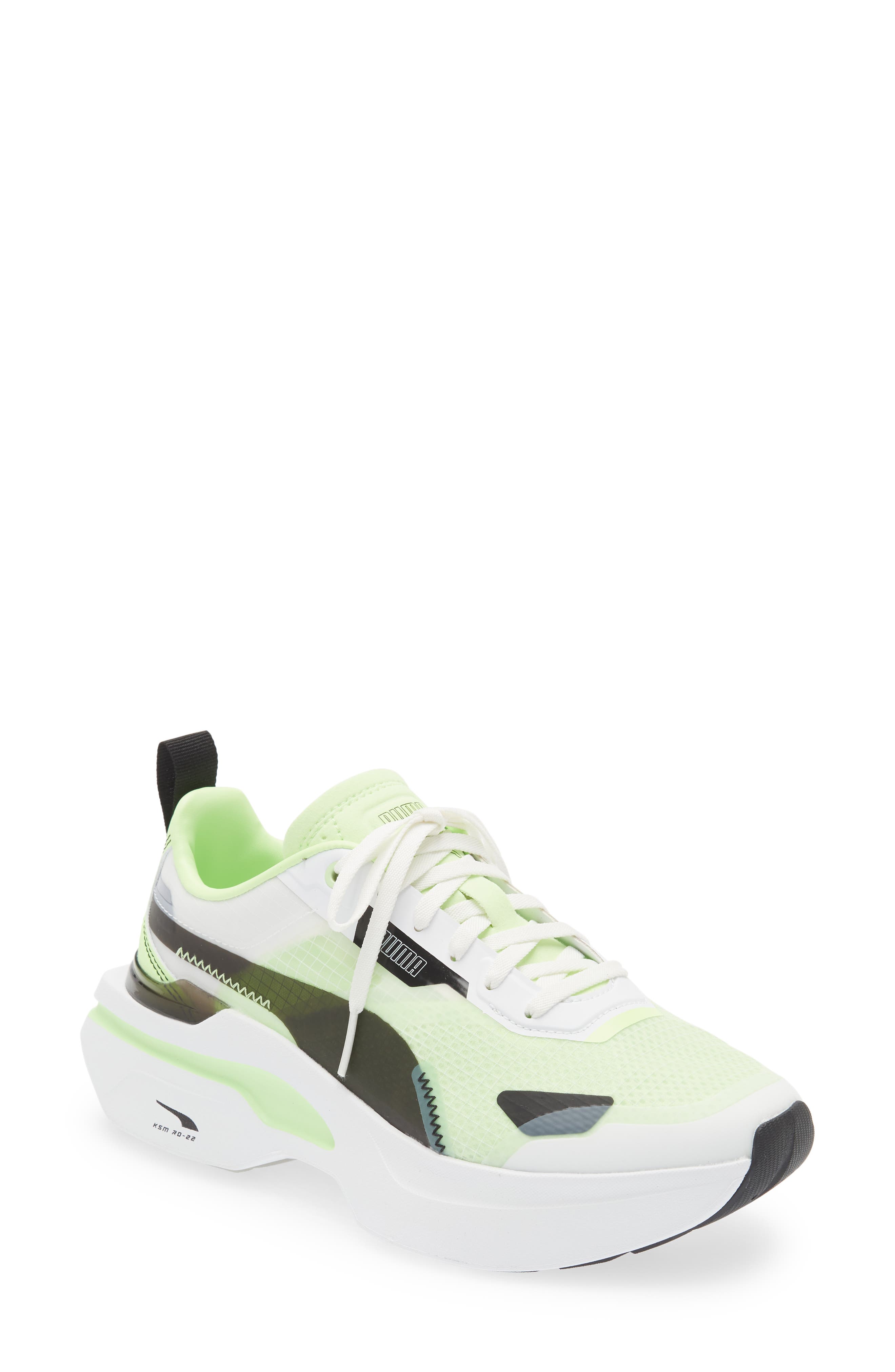 puma different colour shoes