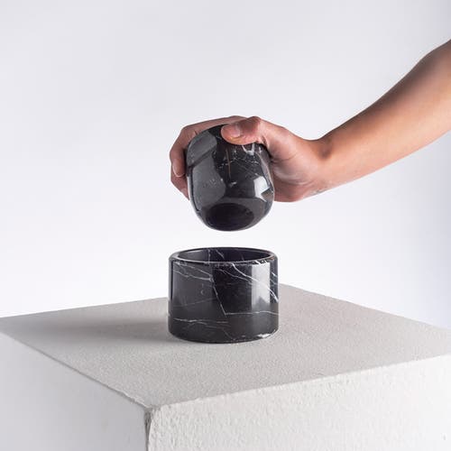 Andjacob Decor Nut Cracker In Black Marble