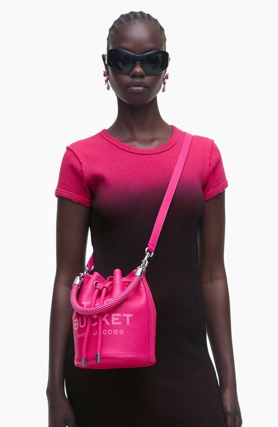 Shop Marc Jacobs The Leather Bucket Bag In Hot Pink