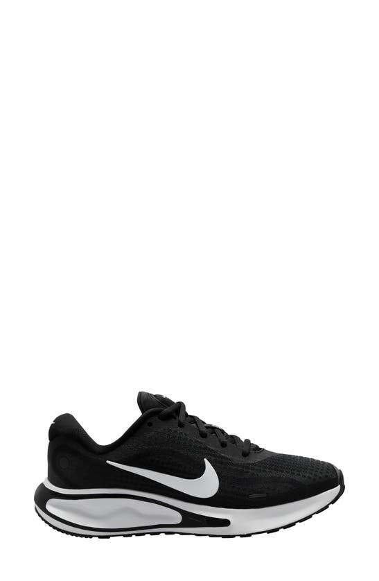 Nike Journey Road Runner Sneaker In Black/ White