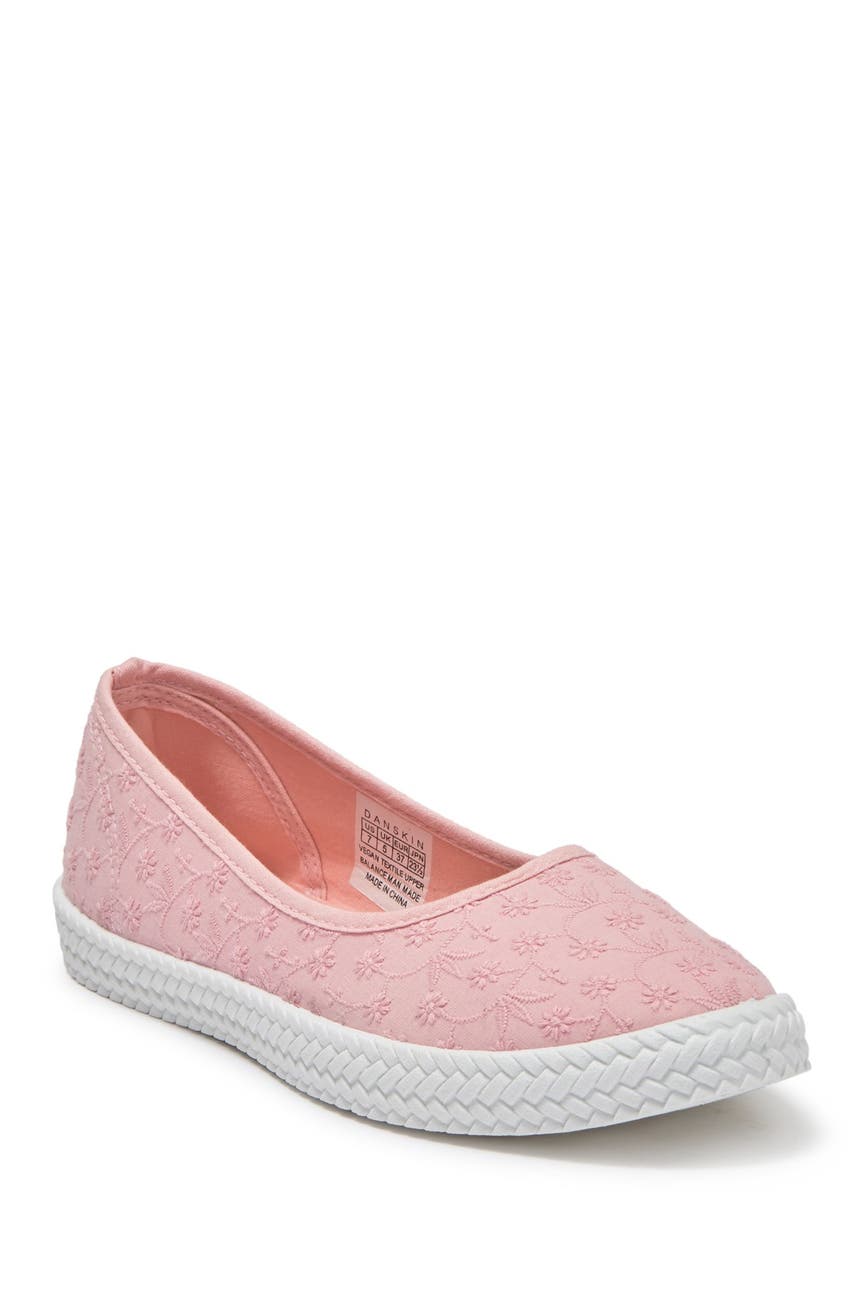 danskin flats