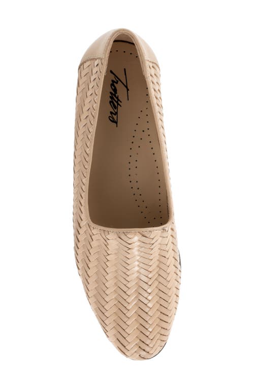 Trotters Liz Iii Flat In Beige/beige Metallic