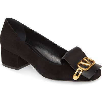 Valentino Garavani Vlogo Pump - Black