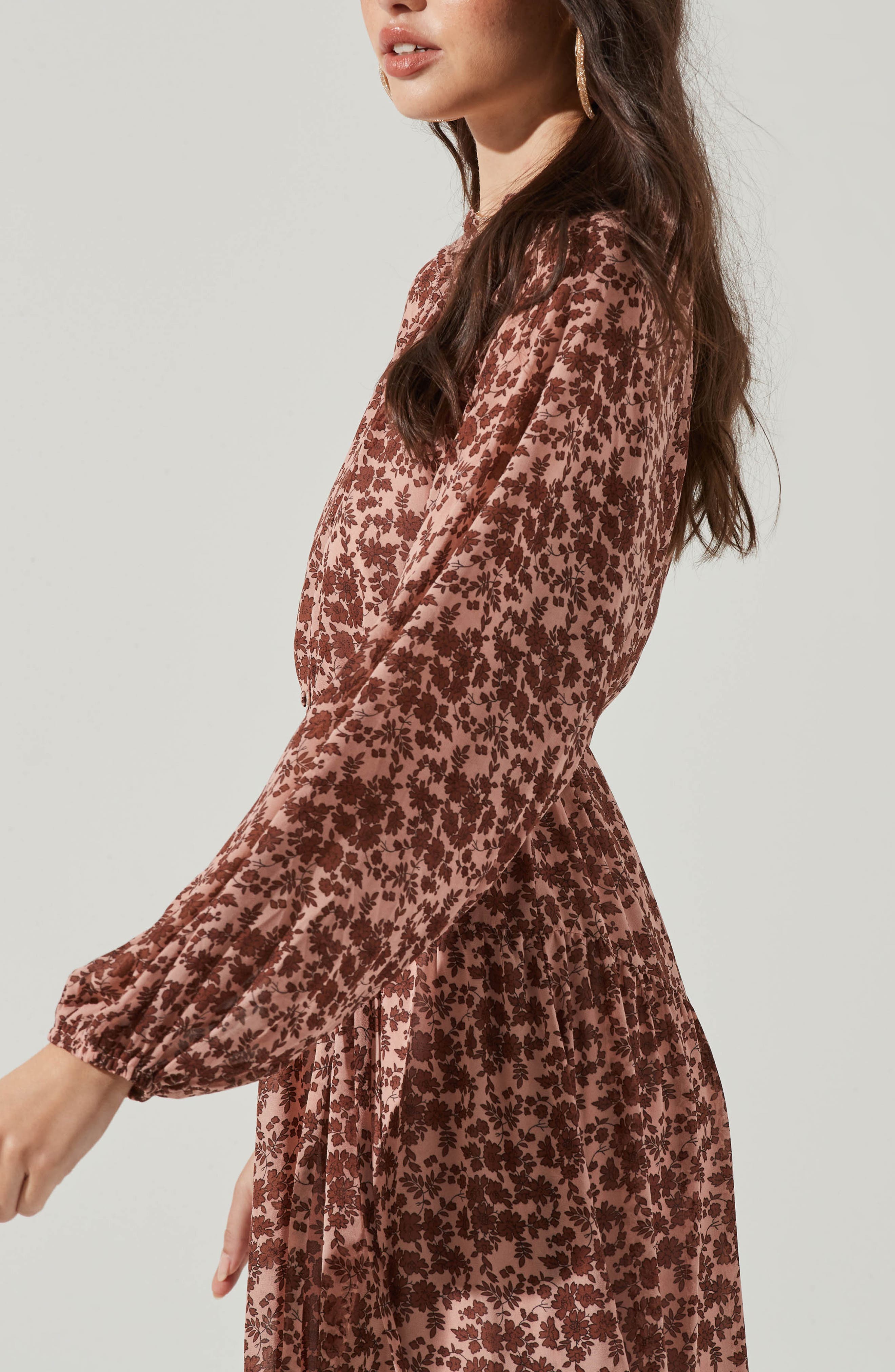 ASTR the Label Floral Print Long Sleeve 