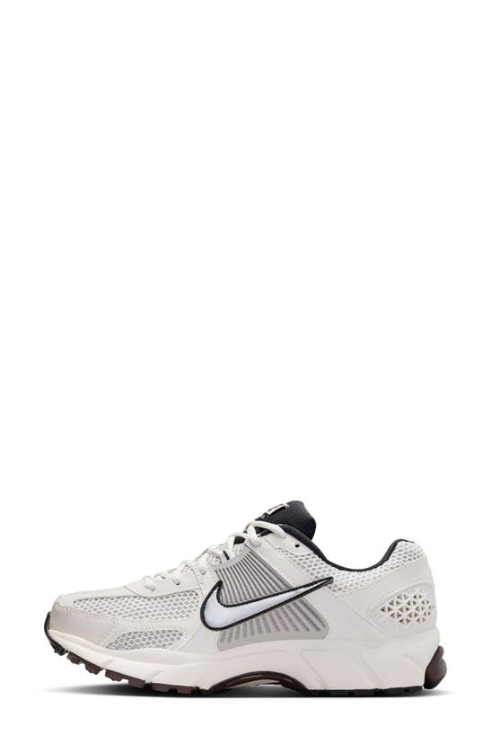 Nike Zoom Vomero 5 Sneaker In Phantom/ Platinum/ Light Iron