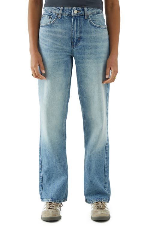 Straight Leg Jeans in Vintage Blue
