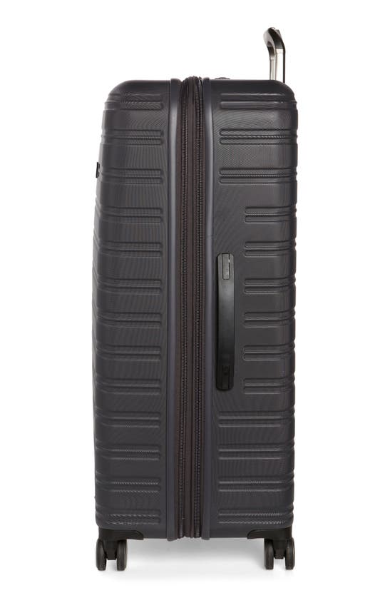 Shop It Luggage Fusional Magnet 31-inch Spinner Luggage