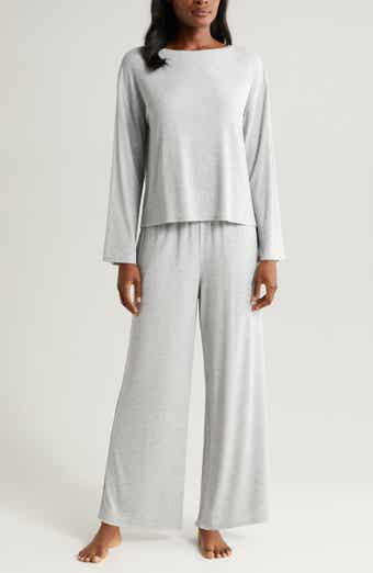 WIWIDANG Cozy Knit Set 3-Piece, 3 Pieces Pajamas Long Sleeved Fluffy Hoody,  Women Fleece Coat Crop Top Shorts Sets (Beige white, S) : :  Fashion