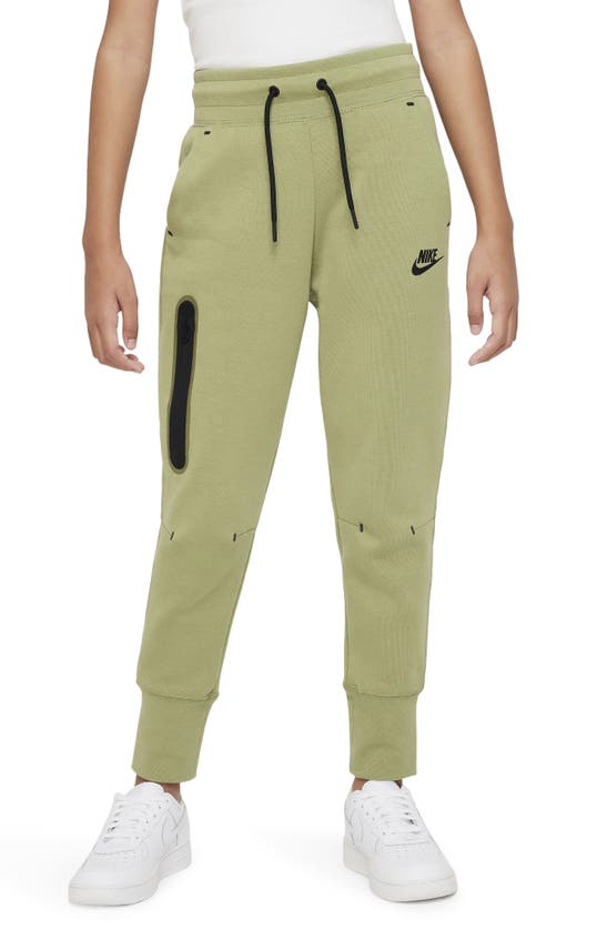 Nike Sportswear Tech Fleece Big Kids' (girls') Pants In Green