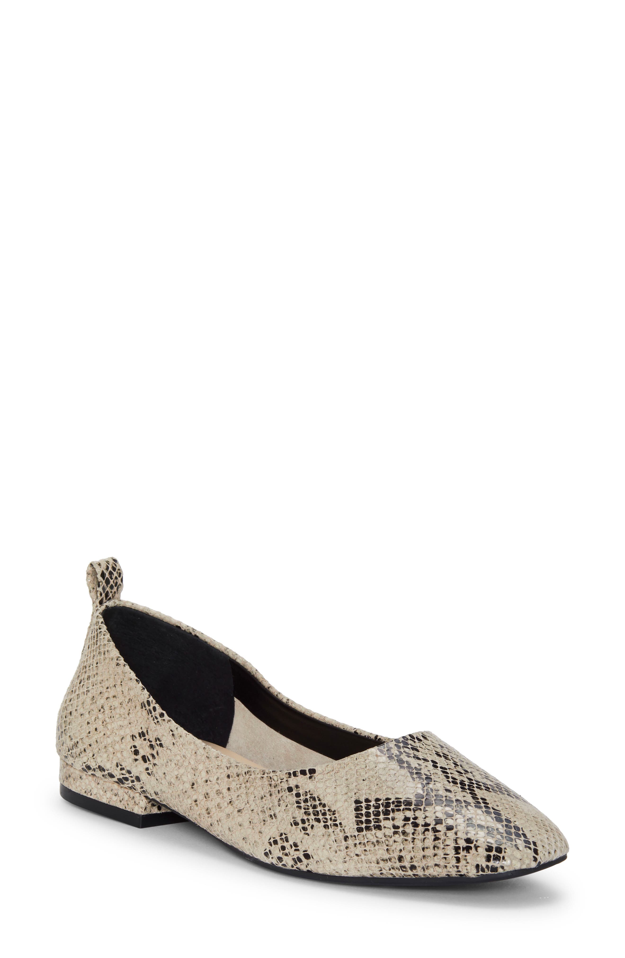 Enzo Angiolini Lydian Skimmer Flat, Ivory
