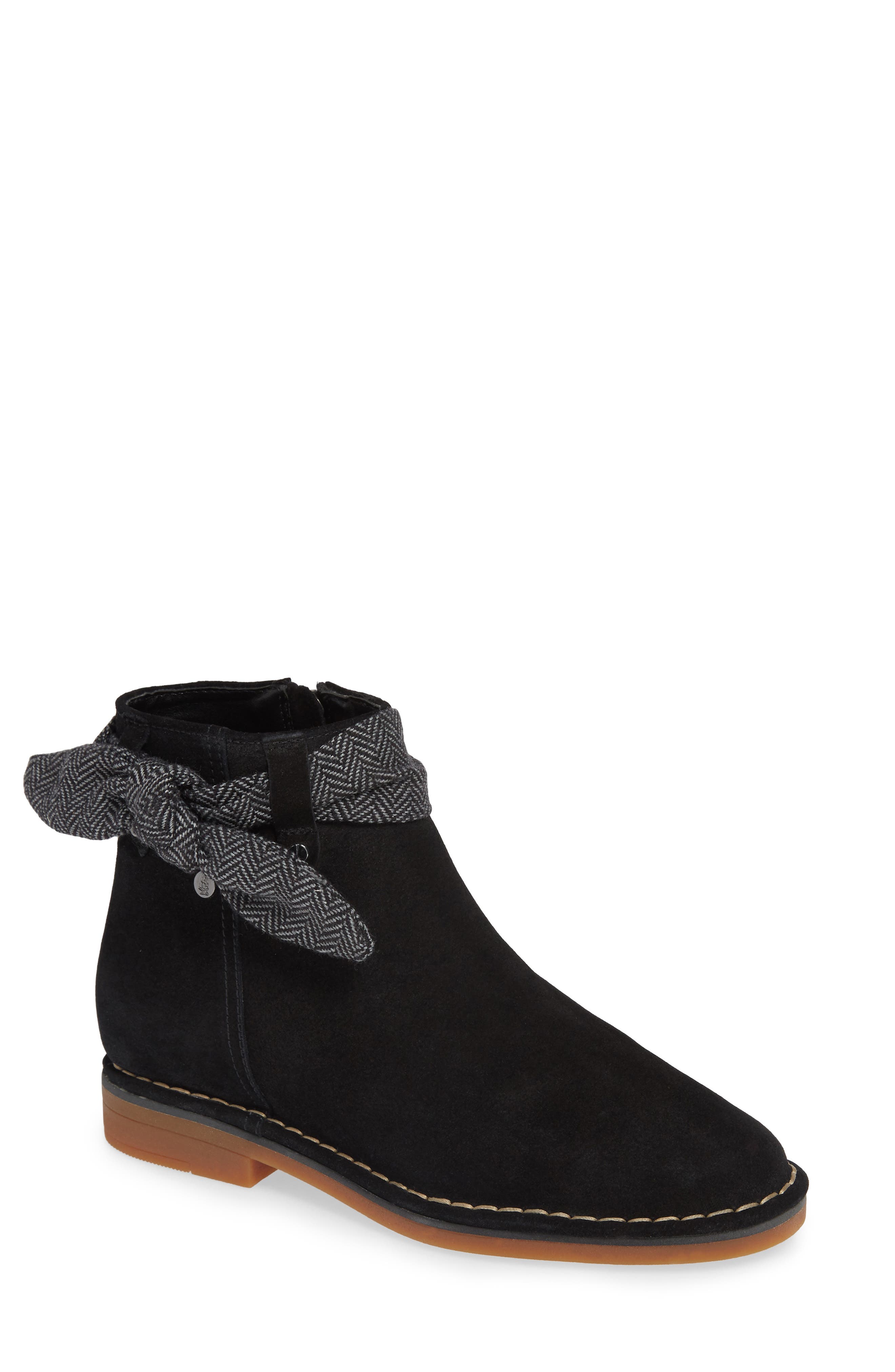 Hush Puppies® Catelyn Bow Bootie (Women 