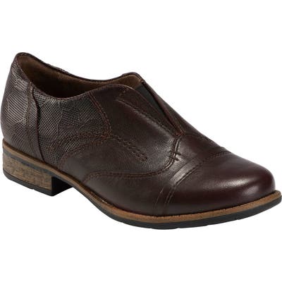 Earth Avani Banyan Slip-On Oxford, Purple