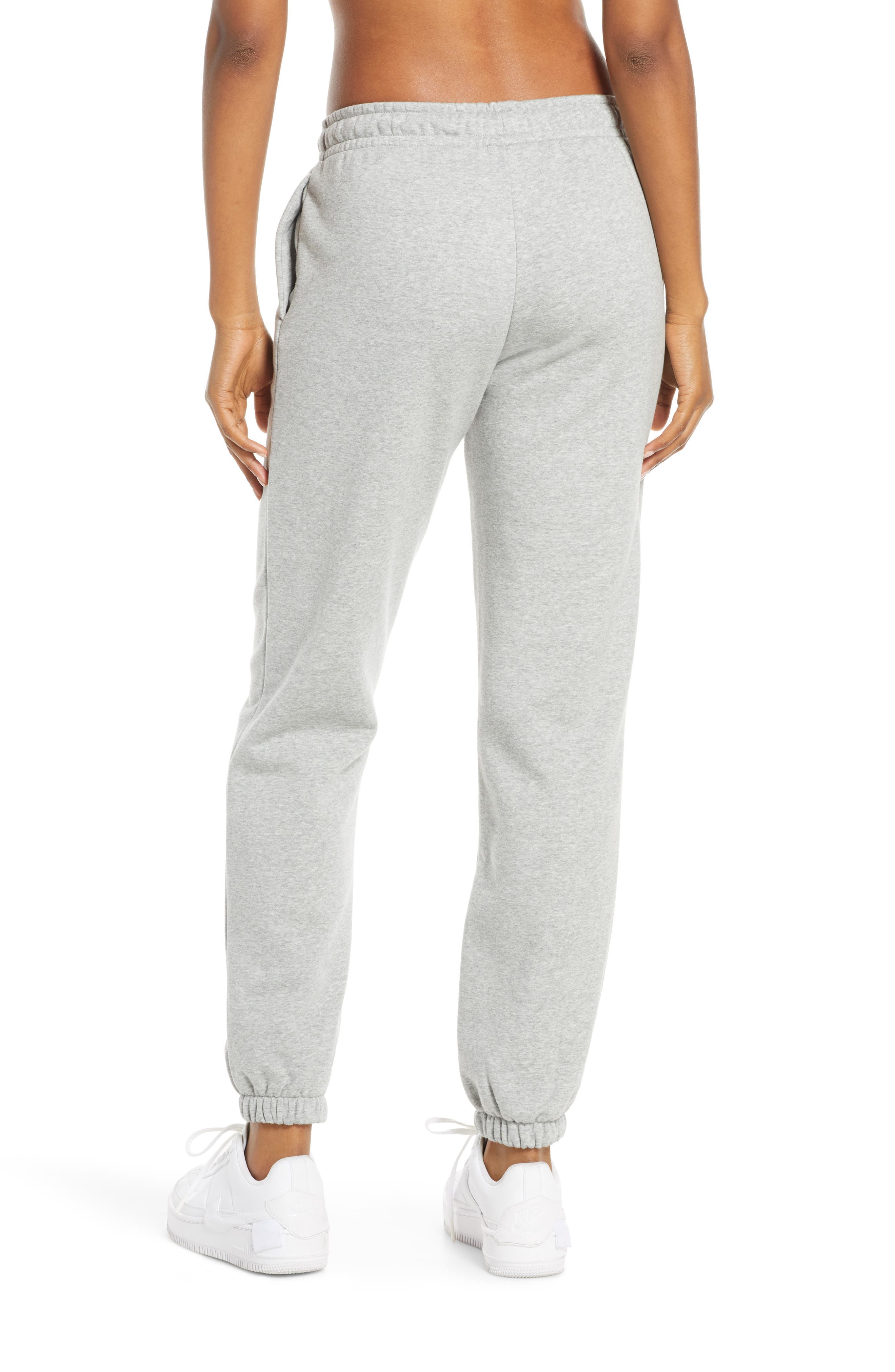 nike sportswear essential fleece pants grey